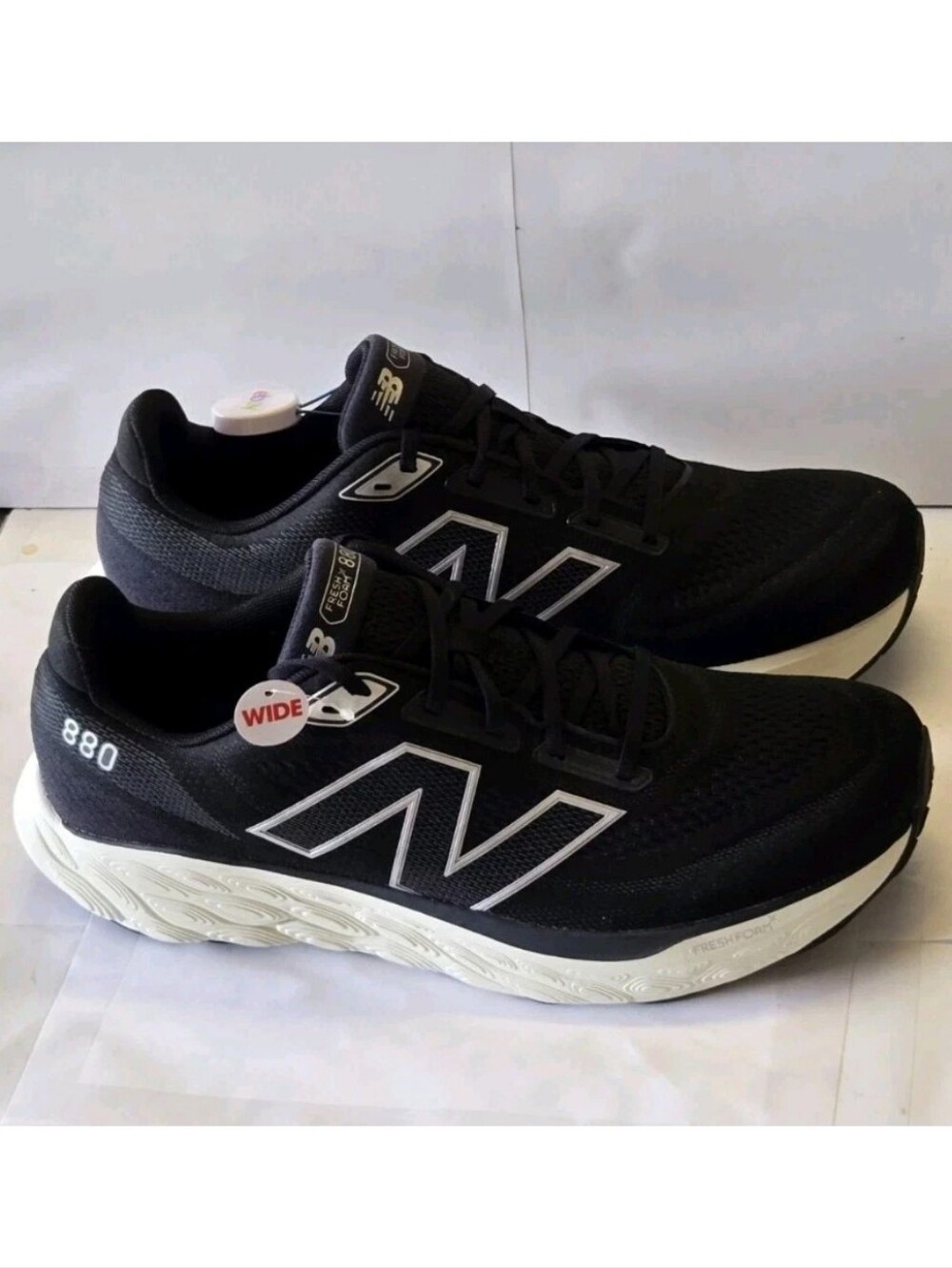 New Balance Fresh Foam X 880v14 Men's Size 13 2E Wide Black Running Shoes M880B1